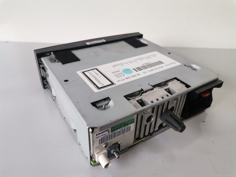 Recambio de sistema audio / radio cd para peugeot 3008 9hz / 9h01 referencia OEM IAM 966665067701  