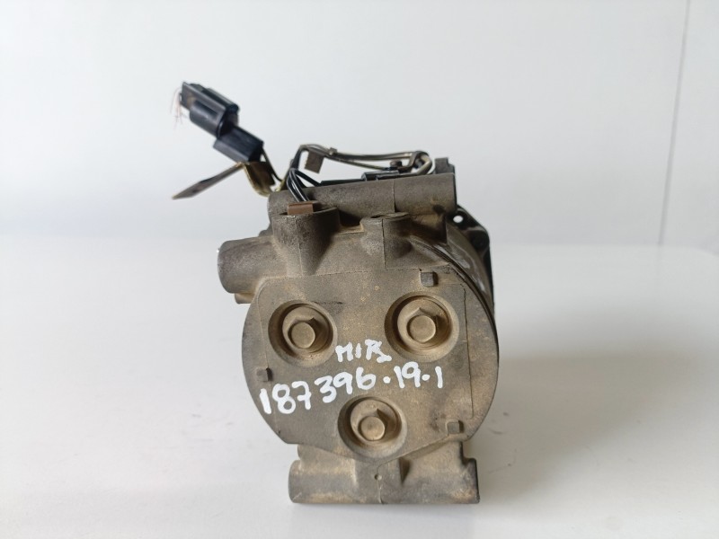 Recambio de compresor aire acondicionado para mitsubishi carisma berlina 5 (da0) 4g92 referencia OEM IAM MR500007  