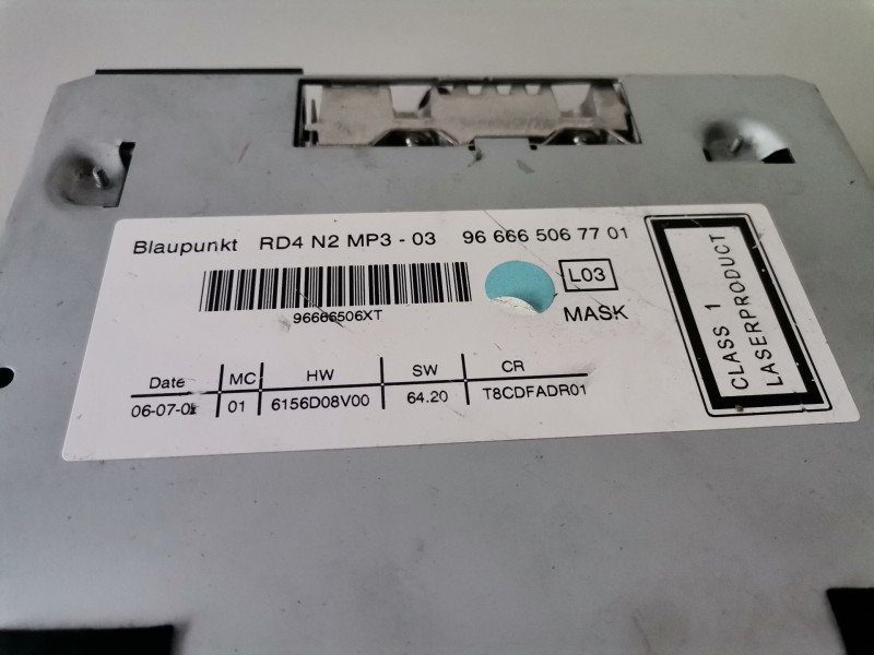 Recambio de sistema audio / radio cd para peugeot 3008 9hz / 9h01 referencia OEM IAM 966665067701  