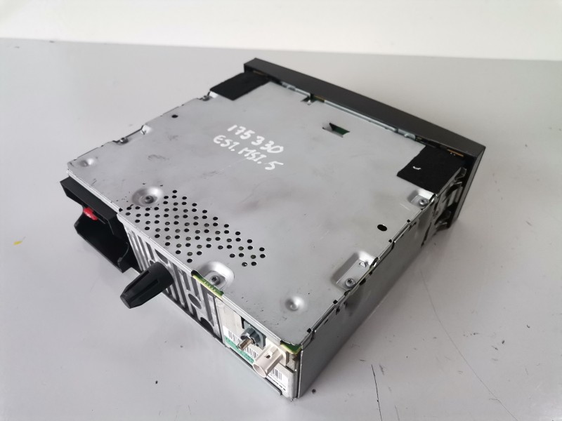 Recambio de sistema audio / radio cd para peugeot 3008 9hz / 9h01 referencia OEM IAM 966665067701  