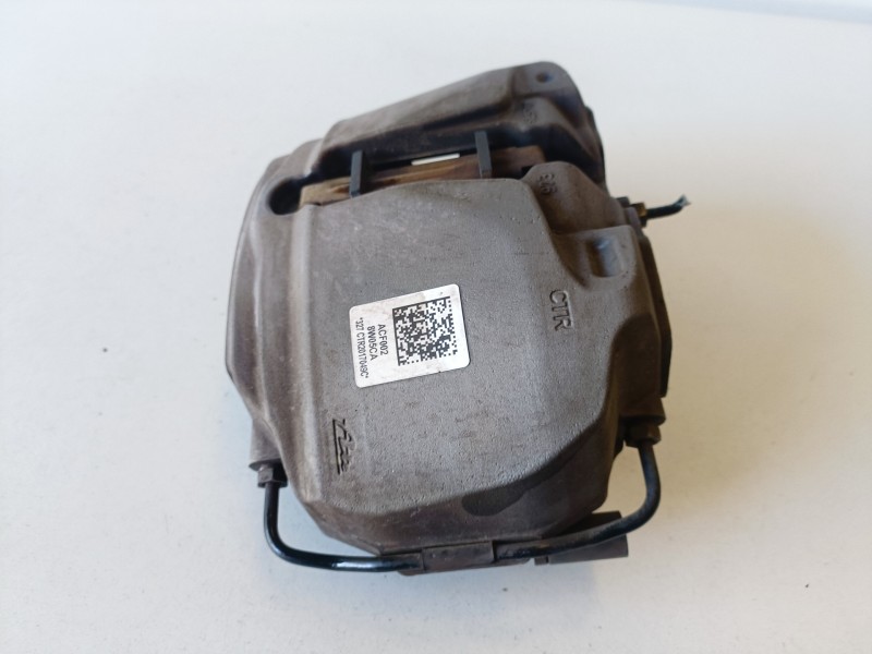 Recambio de pinza de freno delantera izquierda para audi a4 avant (8w5) cswb referencia OEM IAM   