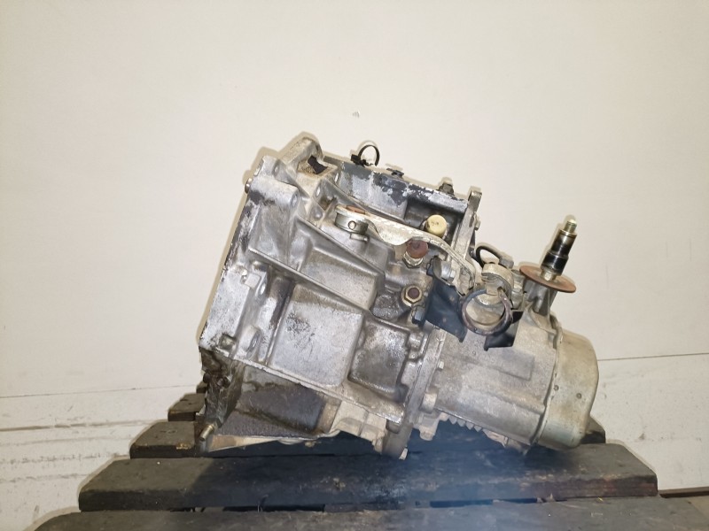 Recambio de caja cambios para citroen xsara berlina dhy referencia OEM IAM 20TA45  