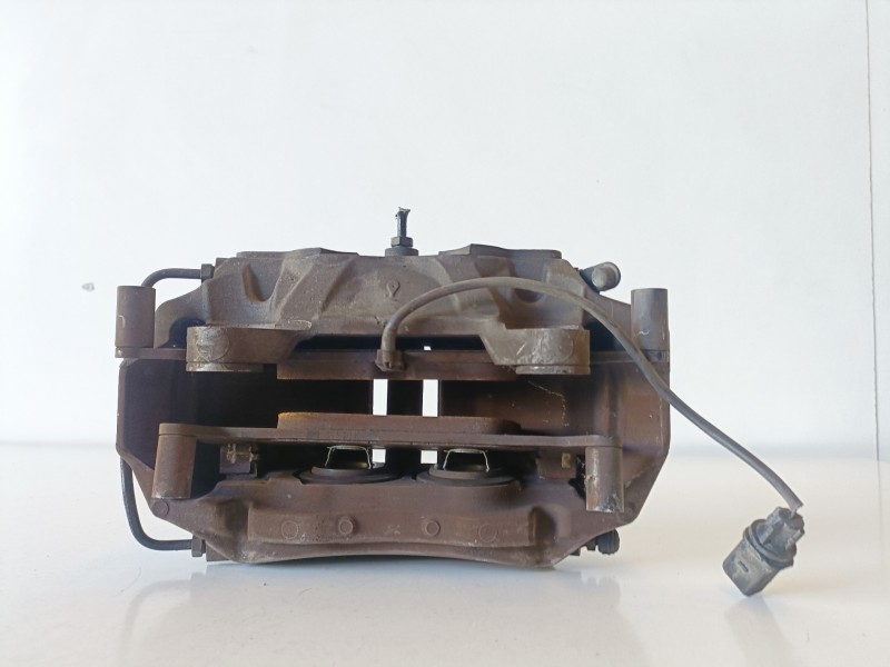Recambio de pinza de freno delantera izquierda para audi a4 avant (8w5) cswb referencia OEM IAM   