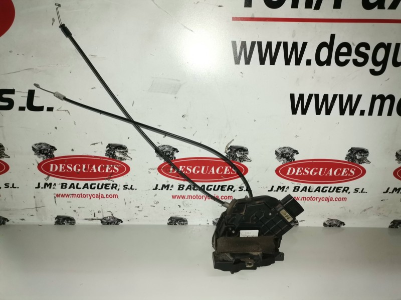 Recambio de cerradura puerta trasera derecha para mazda 3 berlina (bk) y6 referencia OEM IAM 3N6AA26412B  