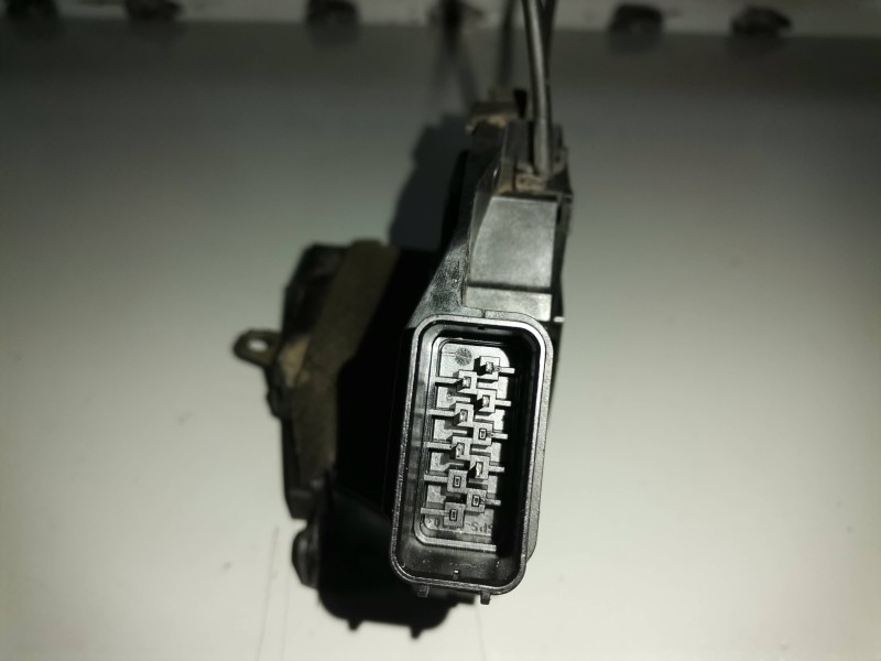 Recambio de cerradura puerta trasera derecha para mazda 3 berlina (bk) y6 referencia OEM IAM 3N6AA26412B  
