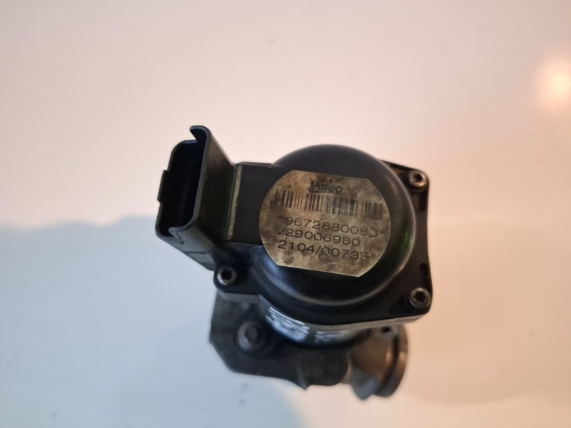 Recambio de valvula egr para citroen jumpy 9hu referencia OEM IAM 9672880080  