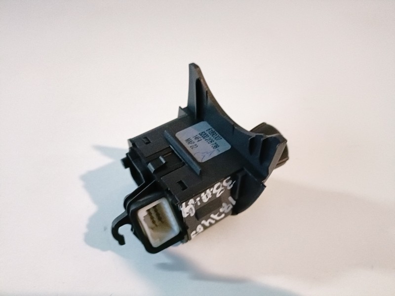 Recambio de modulo electronico para renault scenic ii (jm) f9q812 referencia OEM IAM 8200206738  