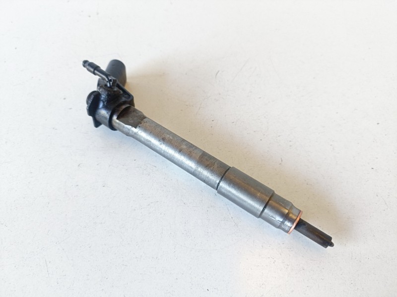 Recambio de inyector para mercedes-benz sprinter ii kombi 646986 referencia OEM IAM 0445115069  