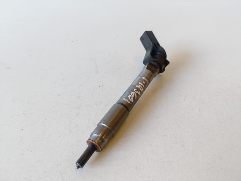 Recambio de inyector para mercedes-benz sprinter ii kombi 646986 referencia OEM IAM 0445115069  