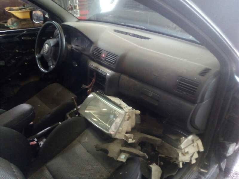 skoda octavia berlina (1u2) del año 2003