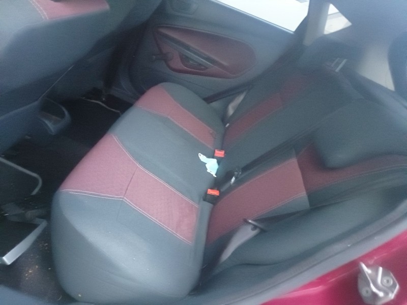 ford fiesta (cb1) del año 2010