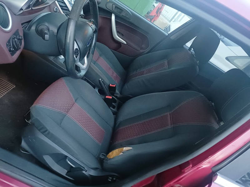 ford fiesta (cb1) del año 2010