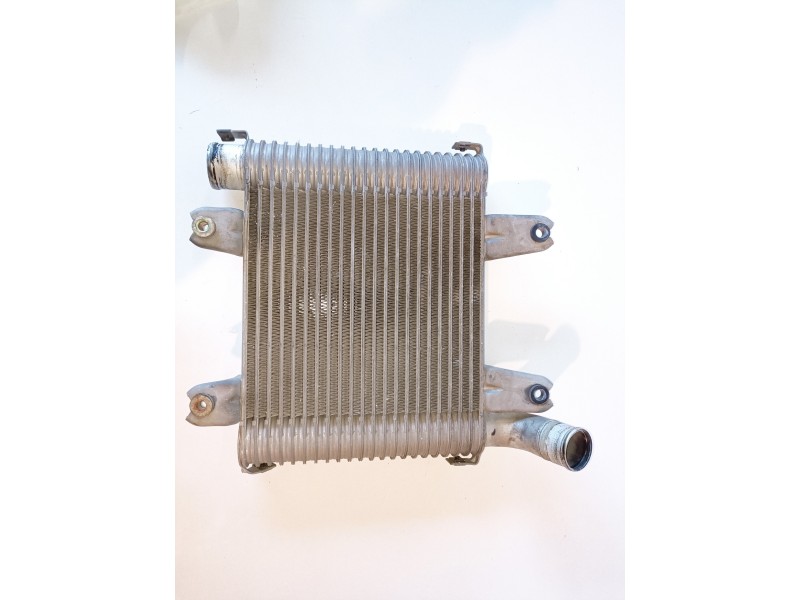 Recambio de intercooler para kia carnival ii (fl) j3 referencia OEM IAM 55313550  