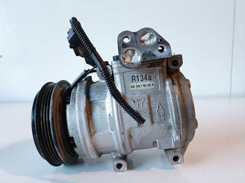 Recambio de compresor aire acondicionado para kia carnival ii (fl) j3 referencia OEM IAM 1315012000  