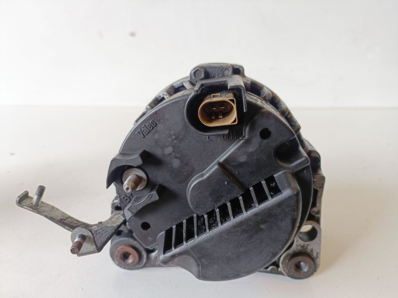 Recambio de alternador para seat ibiza (6l1) azq referencia OEM IAM 03D903025H  