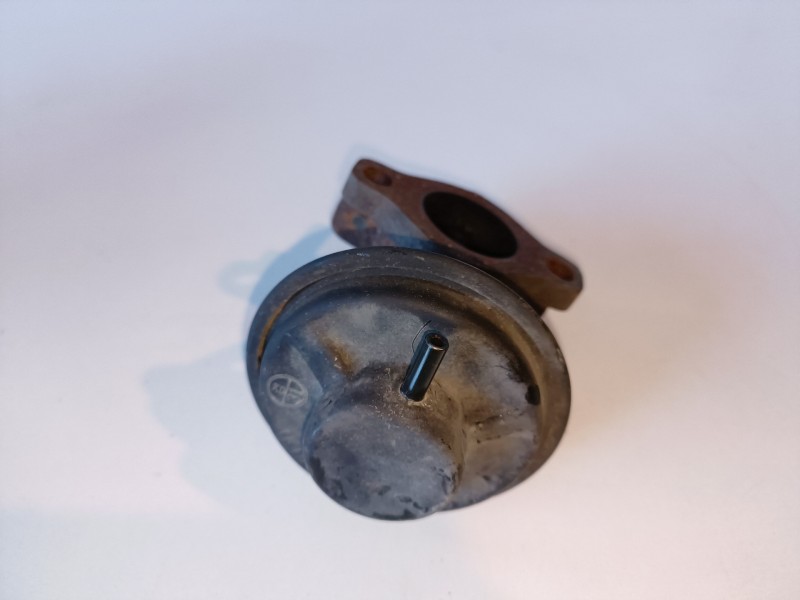 Recambio de valvula egr para kia carnival ii (fl) j3 referencia OEM IAM   
