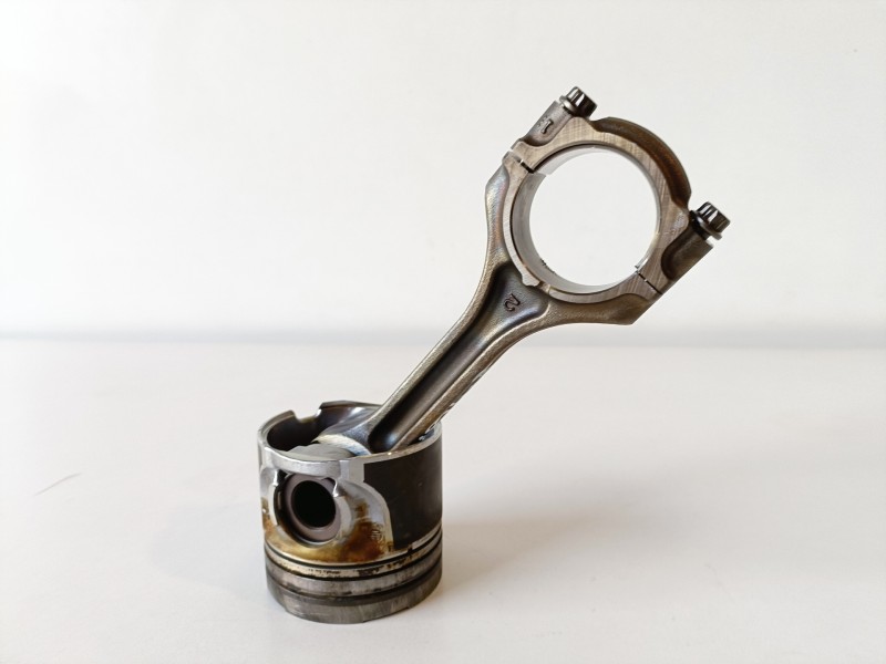 Recambio de piston para mitsubishi asx (ga0w) 4n13 referencia OEM IAM   