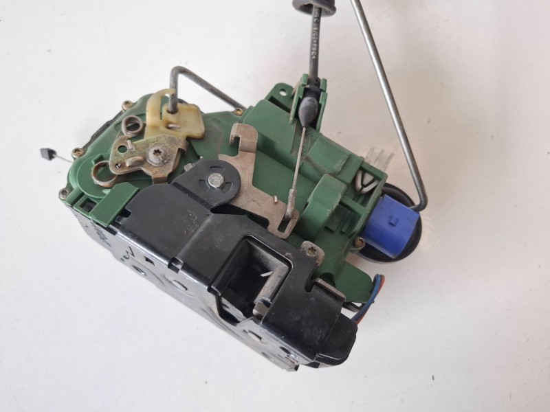 Recambio de cerradura puerta delantera izquierda para seat ibiza (6l1) azq referencia OEM IAM C3B1837015AM  
