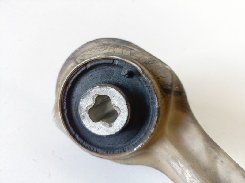 Recambio de brazo suspension delantero izquierdo para mercedes-benz clase e (bm 212) lim. 642852 referencia OEM IAM   