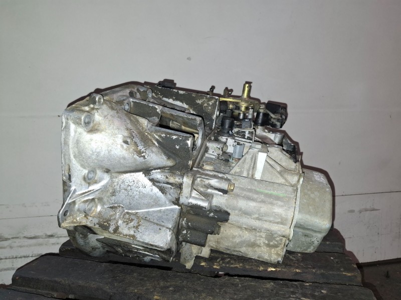 Recambio de caja cambios para citroen c5 break rhz referencia OEM IAM 20LM23  