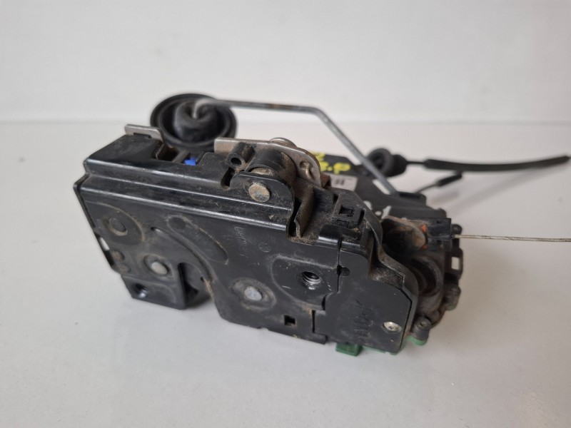 Recambio de cerradura puerta delantera izquierda para seat ibiza (6l1) azq referencia OEM IAM C3B1837015AM  