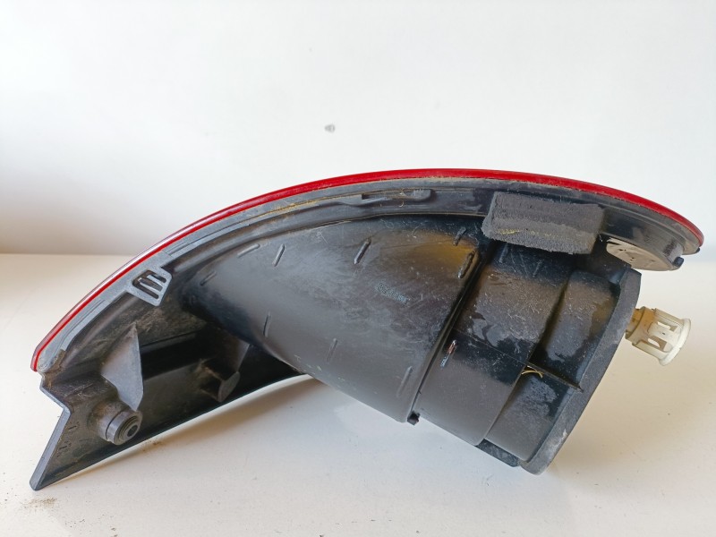 Recambio de piloto trasero derecho para seat toledo (5p2) bjb referencia OEM IAM   