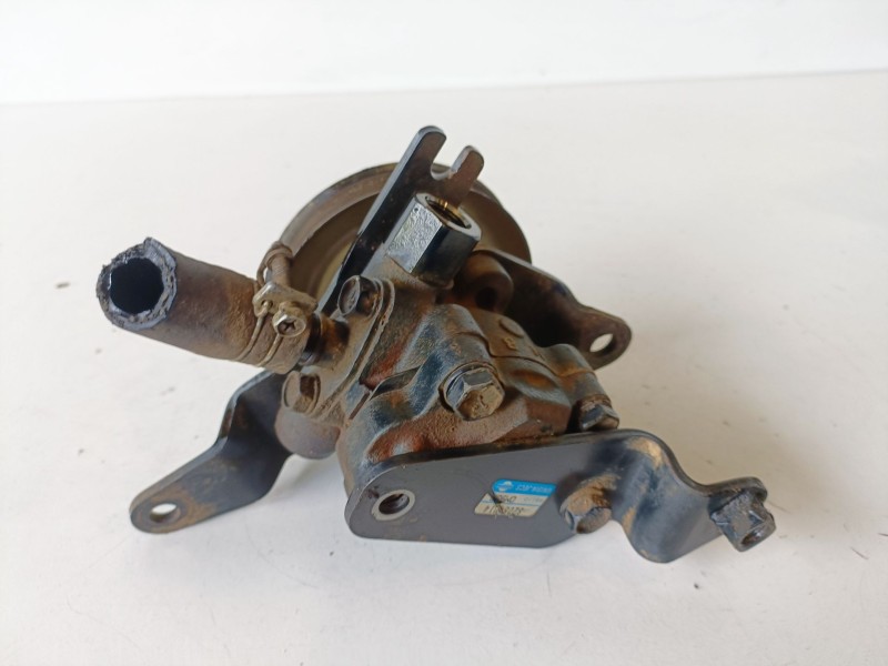 Recambio de bomba direccion para nissan almera (n15) cd20 referencia OEM IAM   