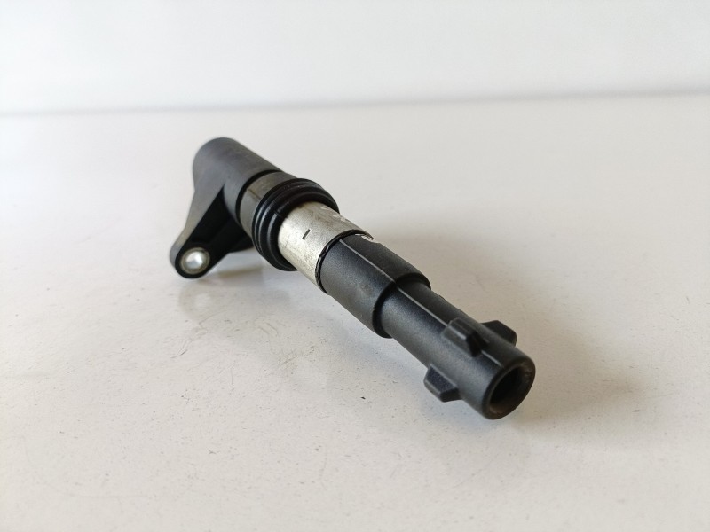 Recambio de bobina encendido para fiat stilo (192) 192a2000 referencia OEM IAM 0221504460  