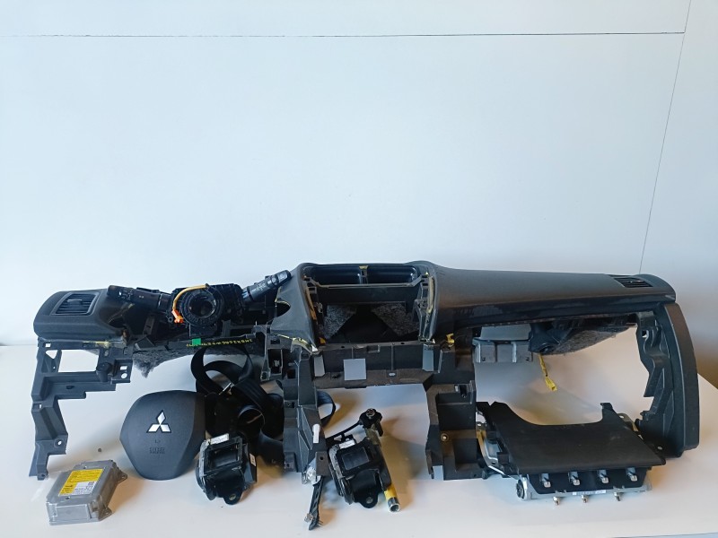 Recambio de kit airbag para mitsubishi asx (ga0w) 4n13 referencia OEM IAM   