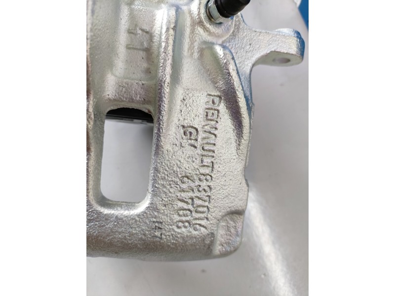 Recambio de pinza de freno trasera derecha para renault trafic iii furgón r9m450 referencia OEM IAM 135383  