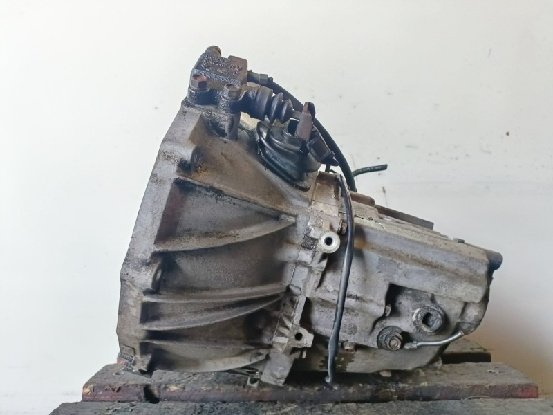 Recambio de caja cambios para nissan almera tino (v10m) yd22 referencia OEM IAM   