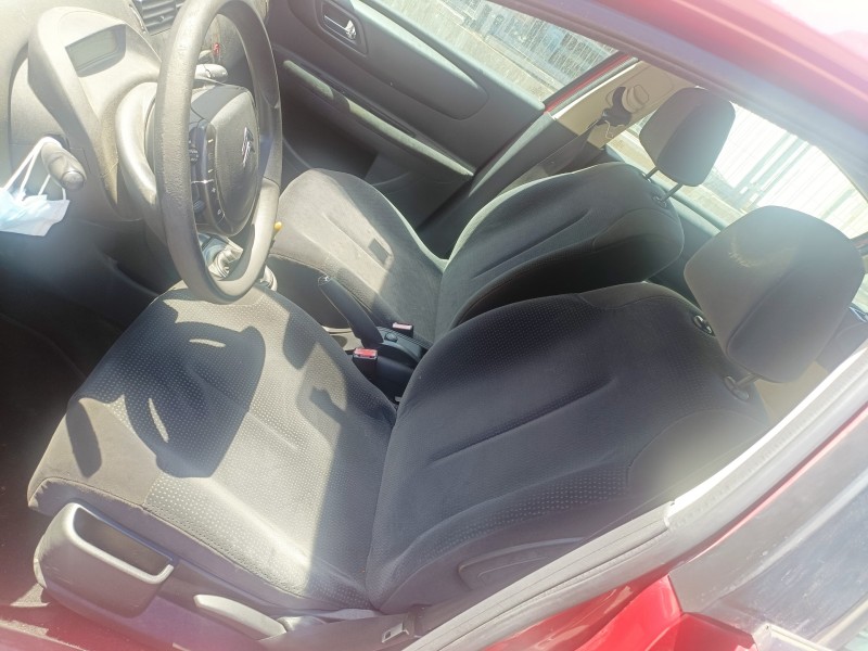 citroen c4 berlina del año 2006