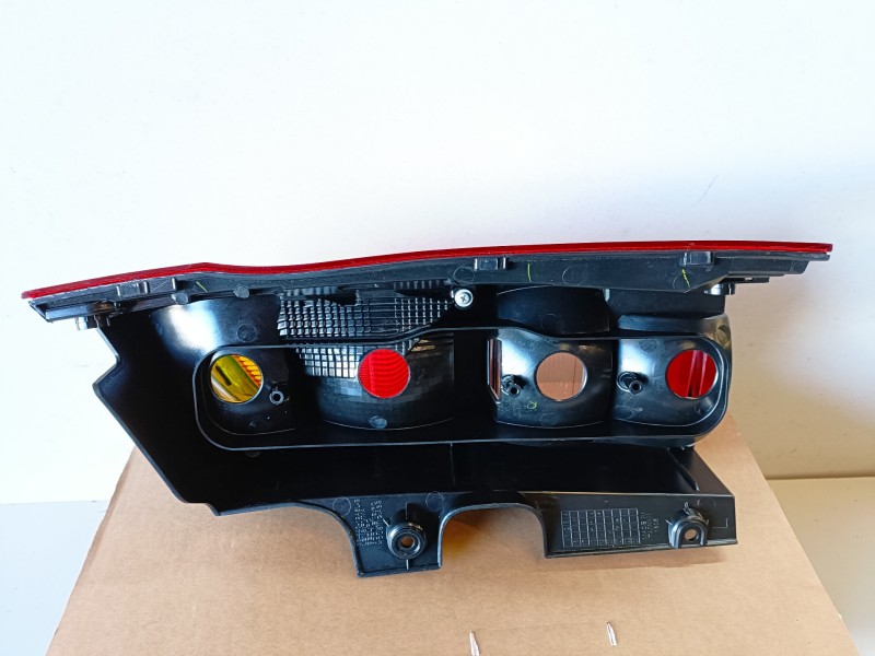 Recambio de piloto trasero izquierdo para mercedes-benz vito tourer (447) 651 referencia OEM IAM   