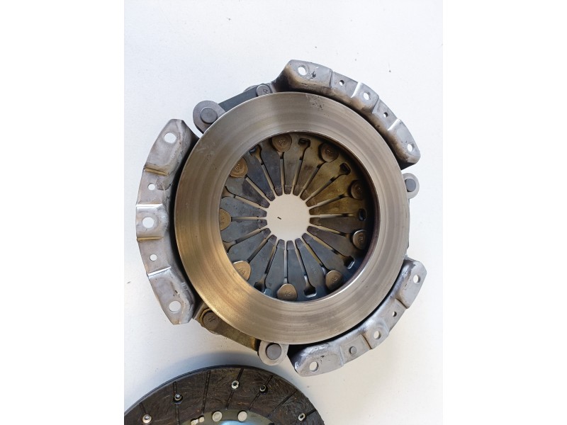 Recambio de kit embrague para mitsubishi galloper (hyundai)(02.1998) d4bh referencia OEM IAM   