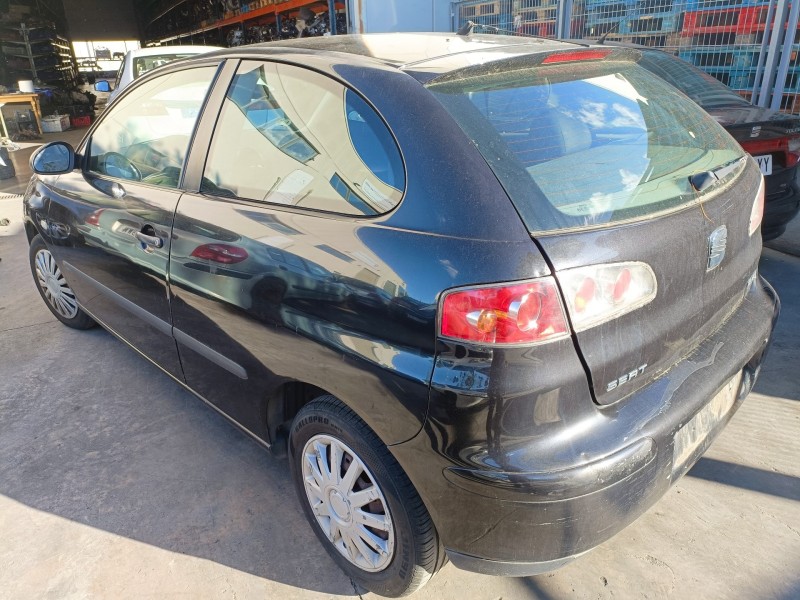 seat ibiza (6l1) del año 2003