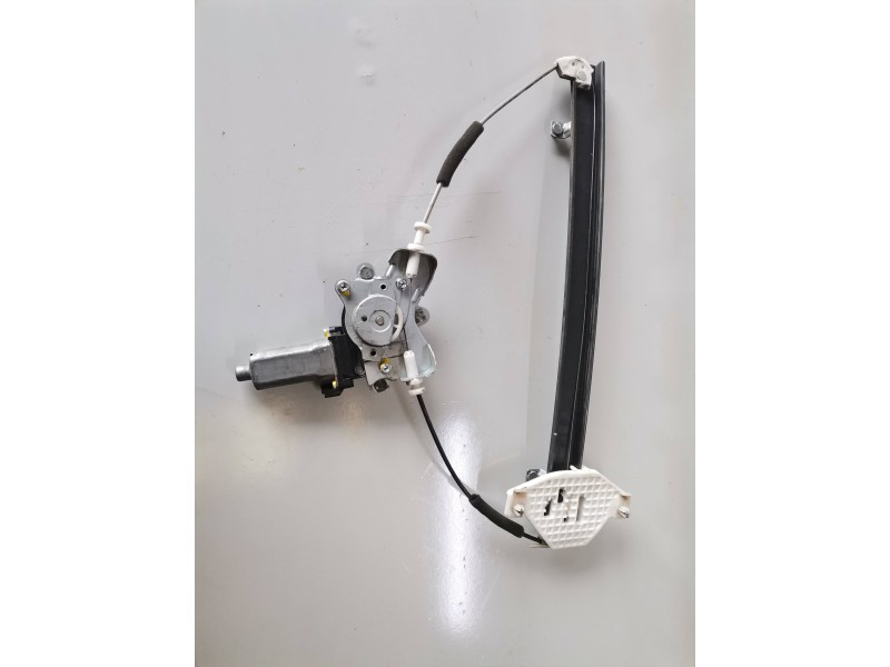 Recambio de elevalunas delantero derecho para ssangyong rodius d27dt referencia OEM IAM   