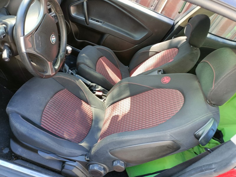 alfa romeo mito (145) del año 2009