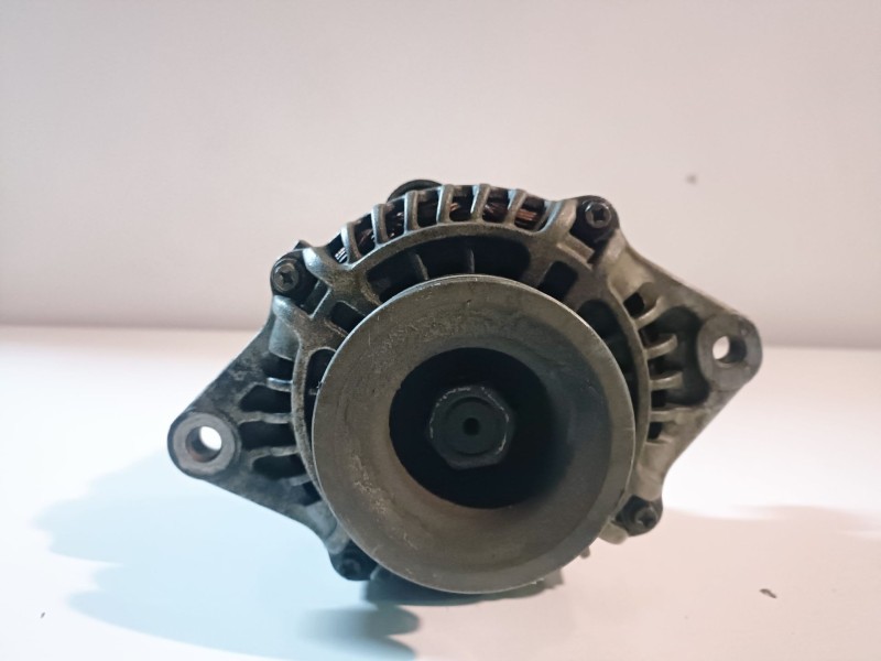 Recambio de alternador para nissan pickup (d22) yd25 referencia OEM IAM 92600VK500  