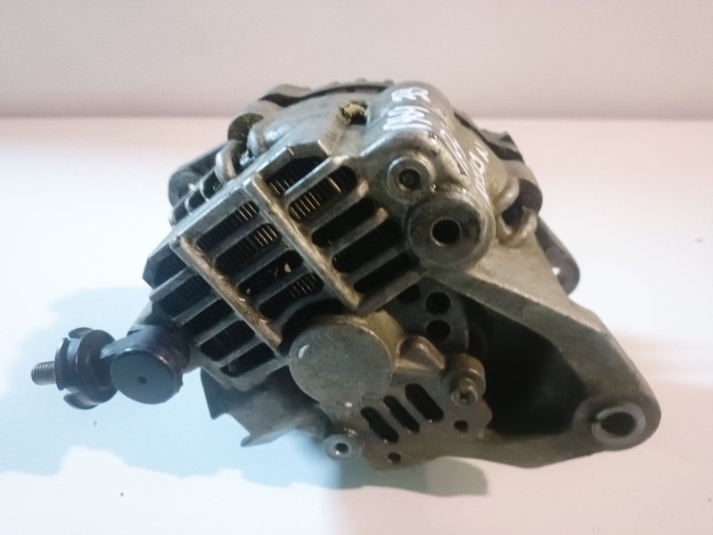 Recambio de alternador para nissan pickup (d22) yd25 referencia OEM IAM 92600VK500  