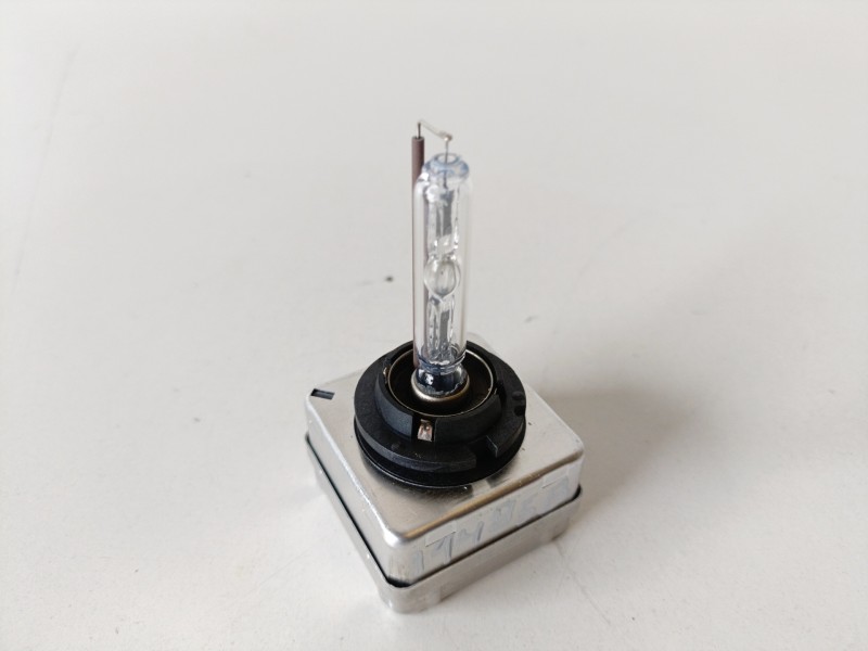 Recambio de bombillas para mercedes-benz clase c (bm 204) berlina 646811 referencia OEM IAM CB1915269  
