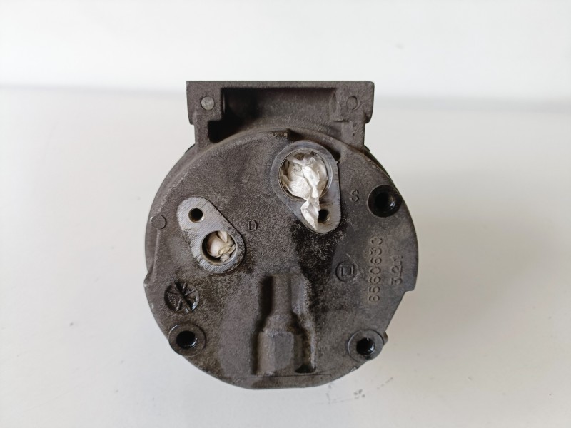 Recambio de compresor aire acondicionado para nissan primastar (x83) f9q760 referencia OEM IAM 7700105765  