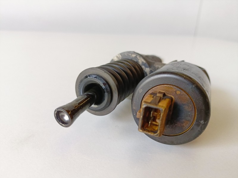 Recambio de inyector para land rover discovery (lt) 10p referencia OEM IAM BEBE2A00001/MSC100670  