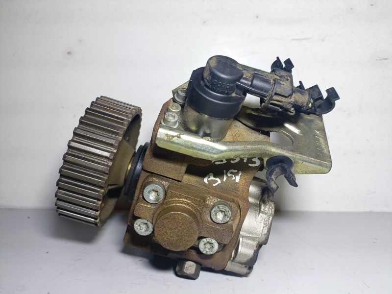 Recambio de bomba inyeccion para citroen c4 berlina 9hy referencia OEM IAM 0445010102  