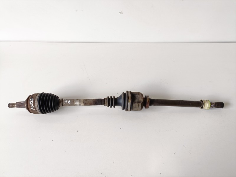 Recambio de transmision delantera derecha para renault scenic ii (jm) m9r700 referencia OEM IAM 8200383708  