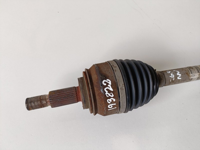 Recambio de transmision delantera derecha para renault scenic ii (jm) m9r700 referencia OEM IAM 8200383708  