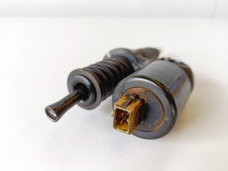 Recambio de inyector para land rover discovery (lt) 10p referencia OEM IAM BEBE2A00001/MSC100670  