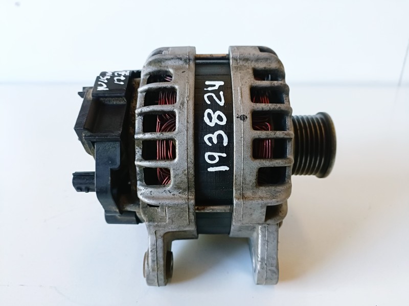 Recambio de alternador para nissan x-trail (t32) r9m414 referencia OEM IAM 231004BE0AE  