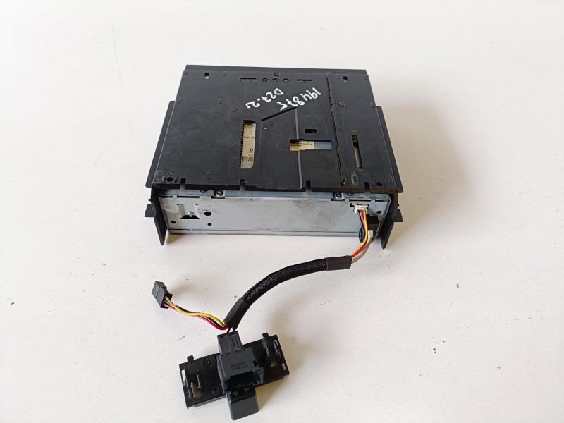 Recambio de sistema audio / radio cd para mercedes-benz cls (bm 219) 642920 referencia OEM IAM A2118705390  