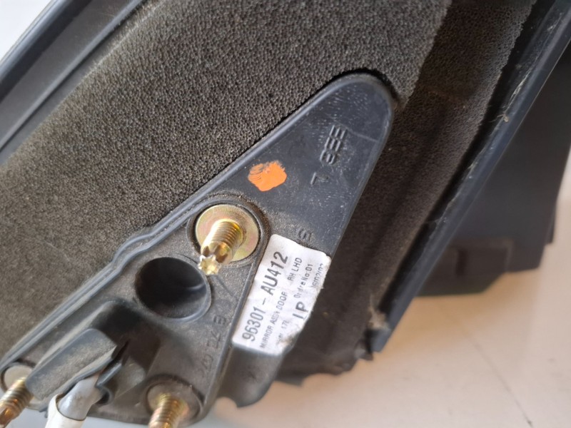 Recambio de retrovisor derecho para nissan primera berlina (p12) qg16 referencia OEM IAM 96301AU412  