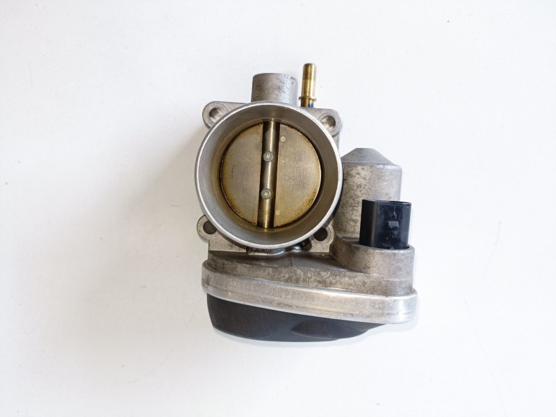 Recambio de caja mariposa para renault laguna ii (bg0) k4m716 referencia OEM IAM 8200190230  